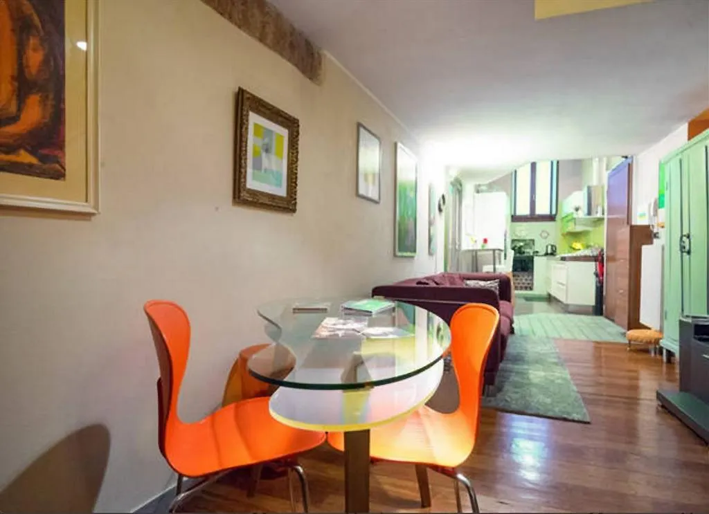 Romantic Apartment Porta Venezia Milan 0*,  Italy