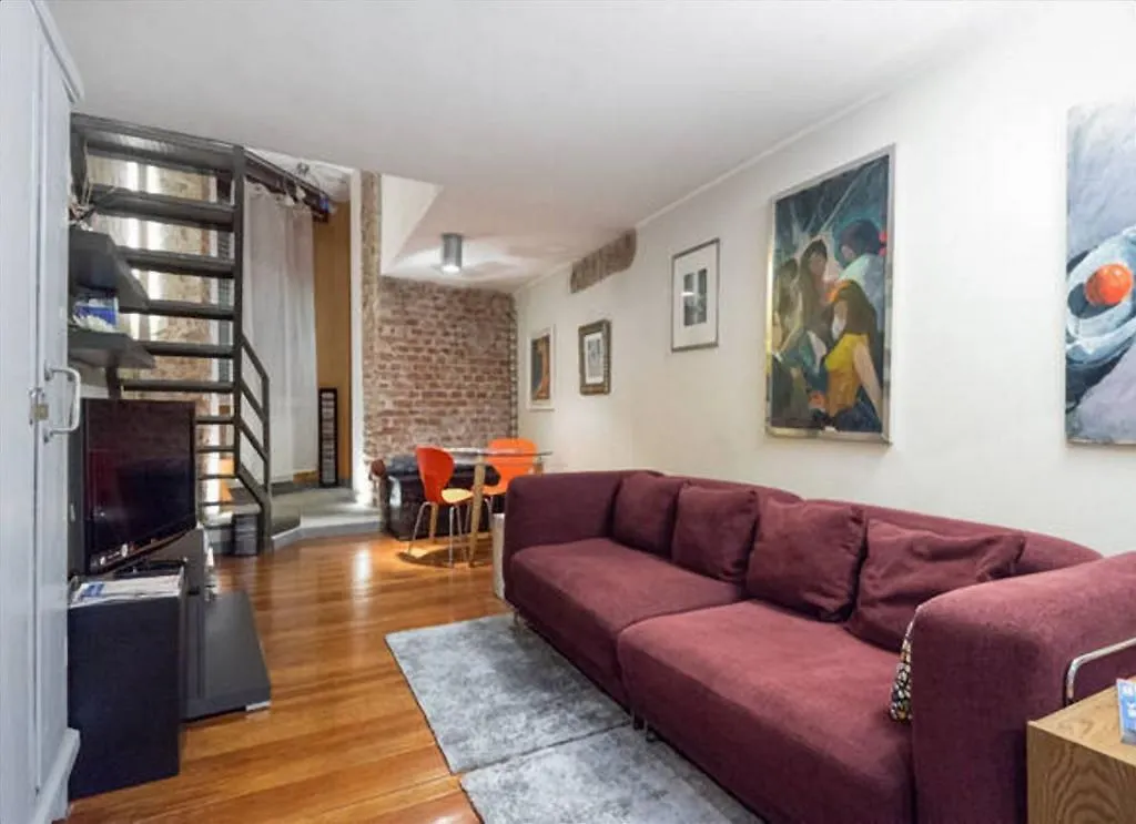 Romantic Apartment Porta Venezia contacts